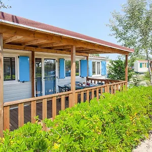  Ferienhaus Mobile In The With A Shared Pool Italien
